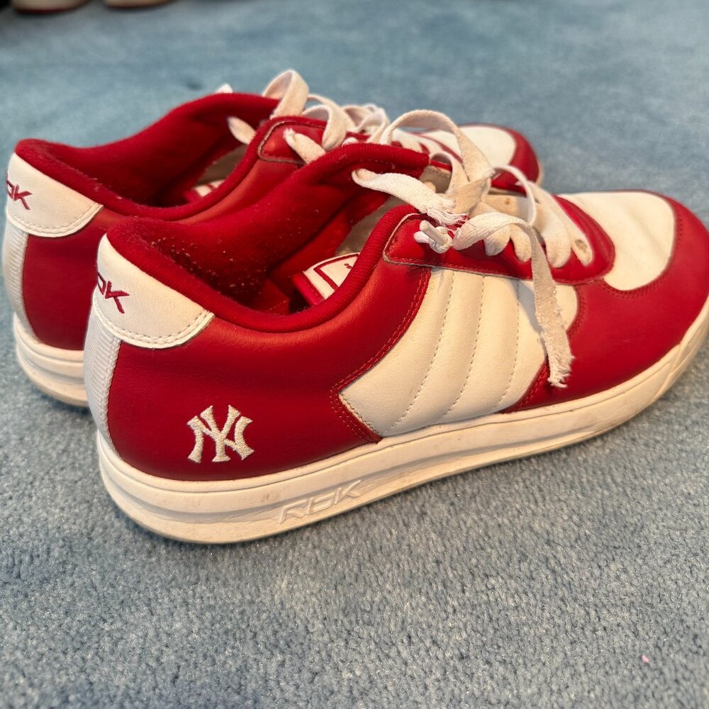 Reebok S. Carter Jay-Z Yankees Logo – Red & White – Men’s 9.5